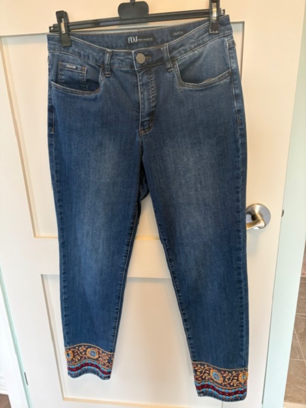 FDJ French Dressing Jeans Olivia sz 10 blue denim 28 in inseam deco embroidery - Picture 2 of 15